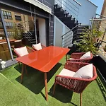 Atico De La Victoria Apartmán *
